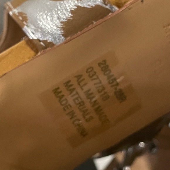 Sexy ankle strap silver metallic high Heels - Picture 13 of 15